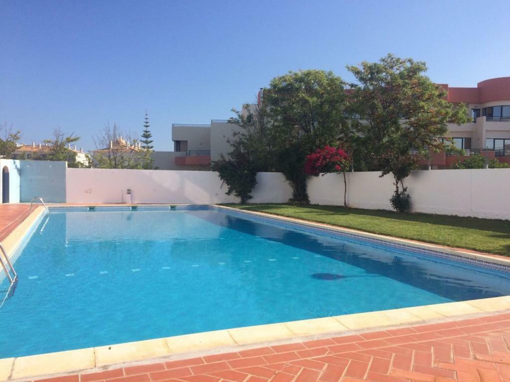 Oura Li Apartment Albufeira