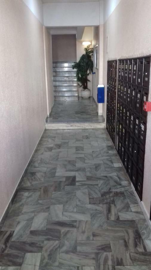 Oura Li Apartment *