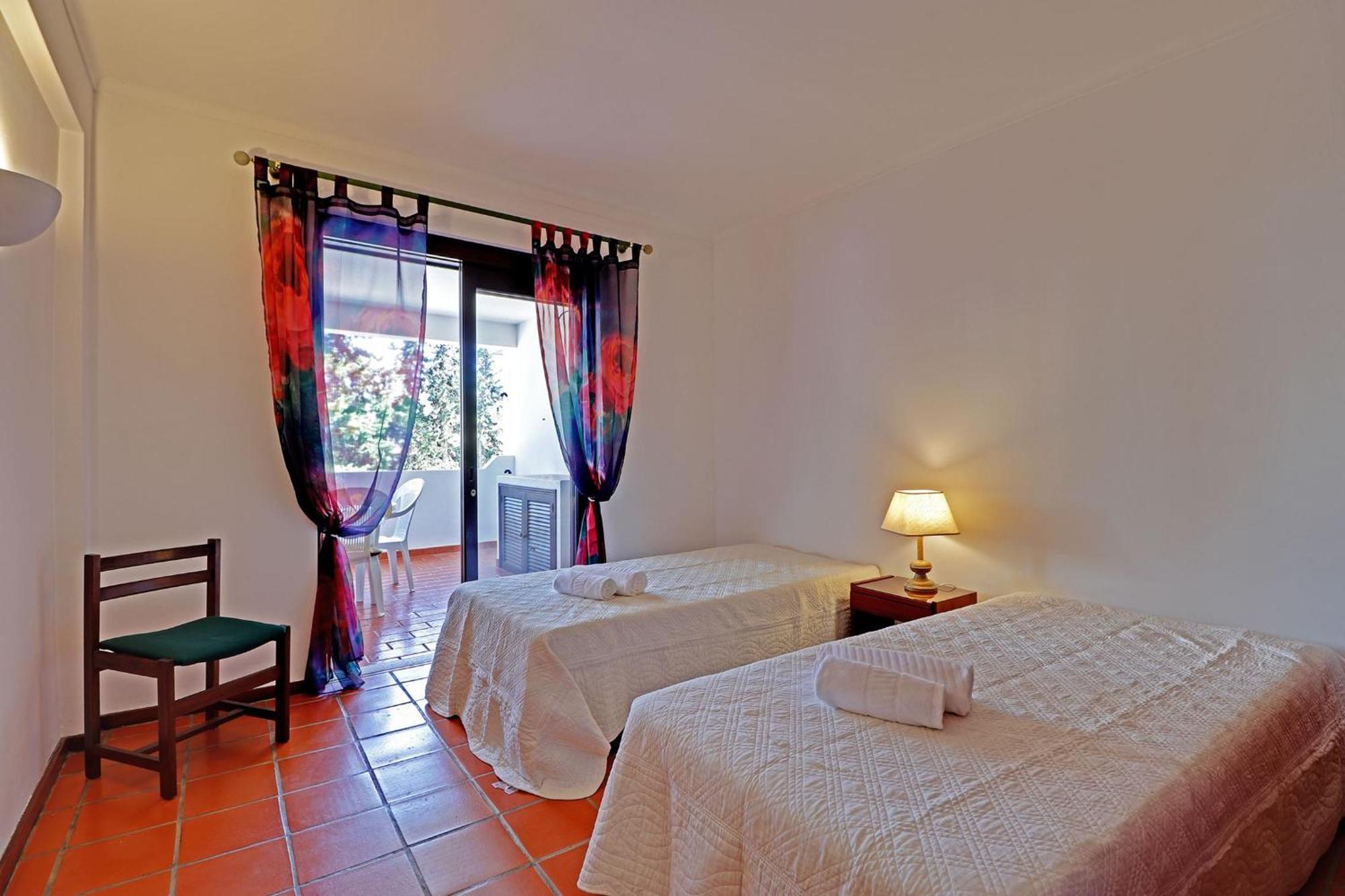 Typical With Pool By Homing Apartment *