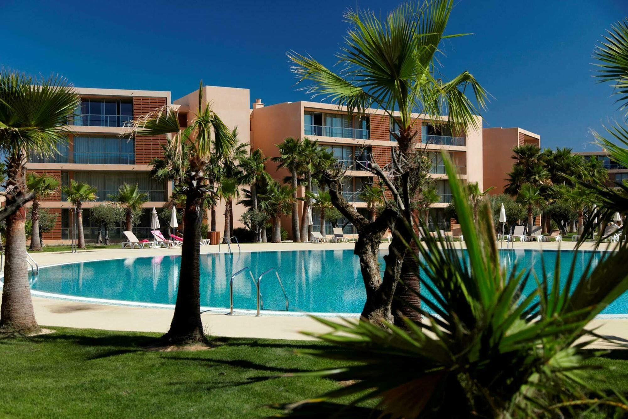 Nau Salgados Lagoas 4*