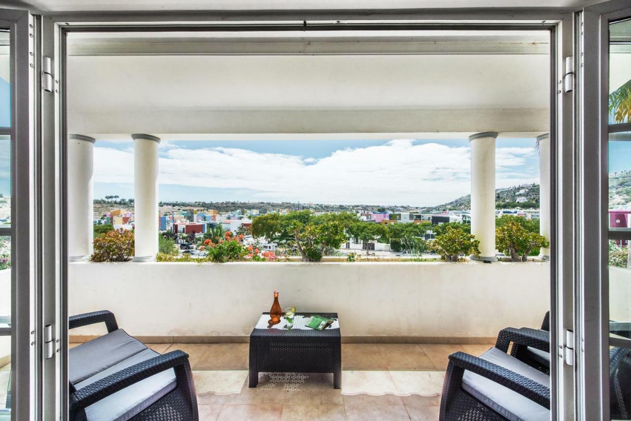 Marina View Villa *