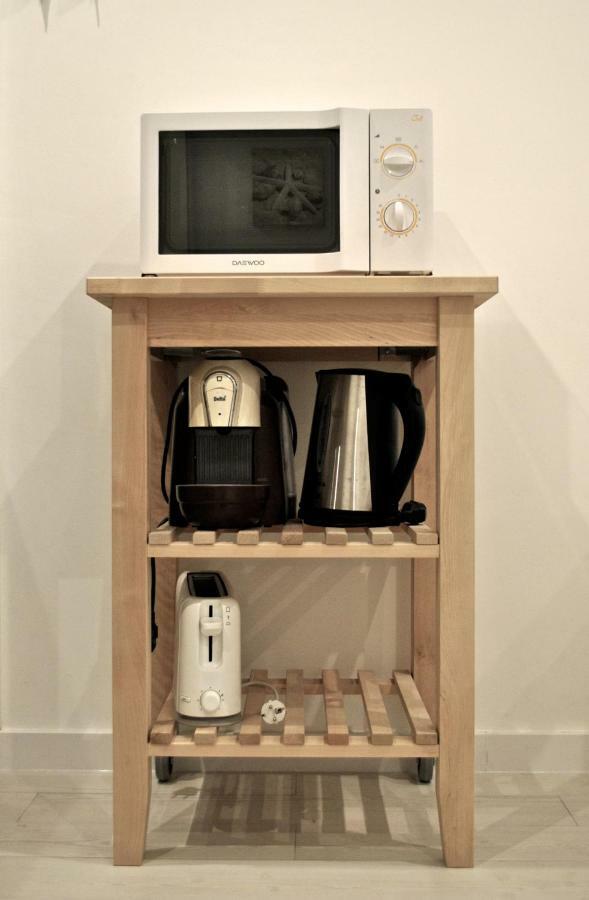 - 303b Apartment