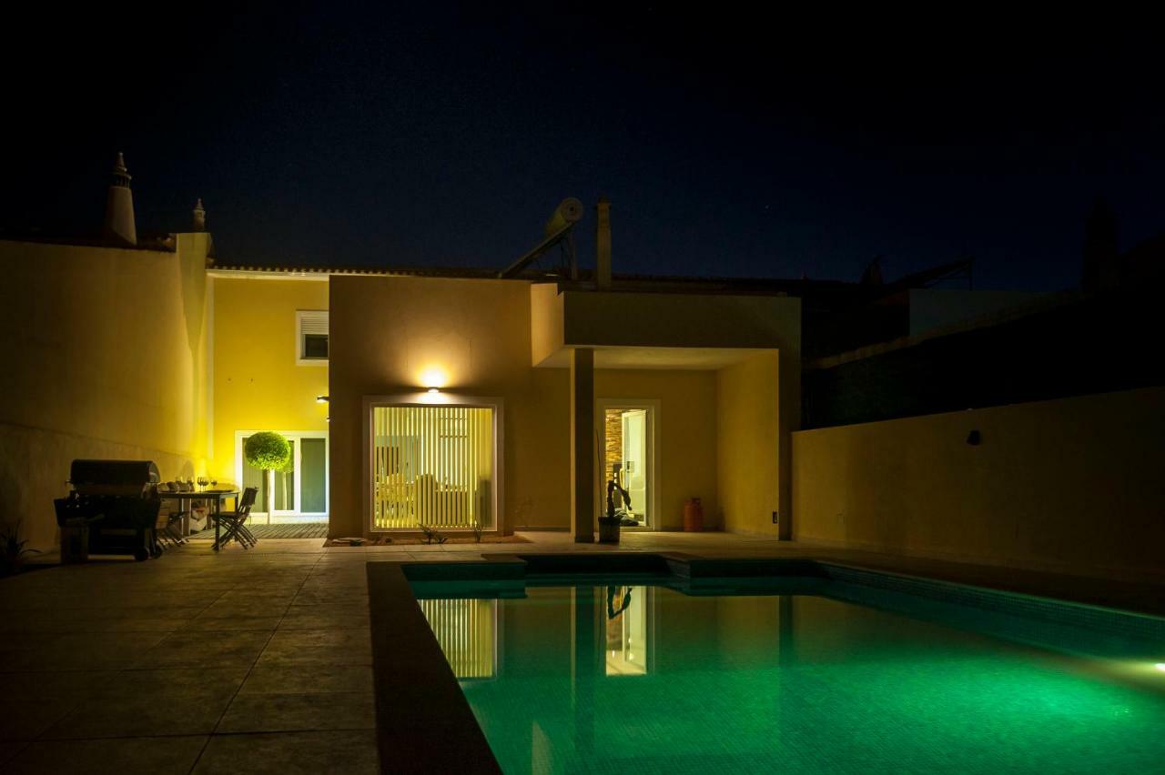 Villa Aqua-jacuzzi-heatable Pool-sauna-gym-snooker *