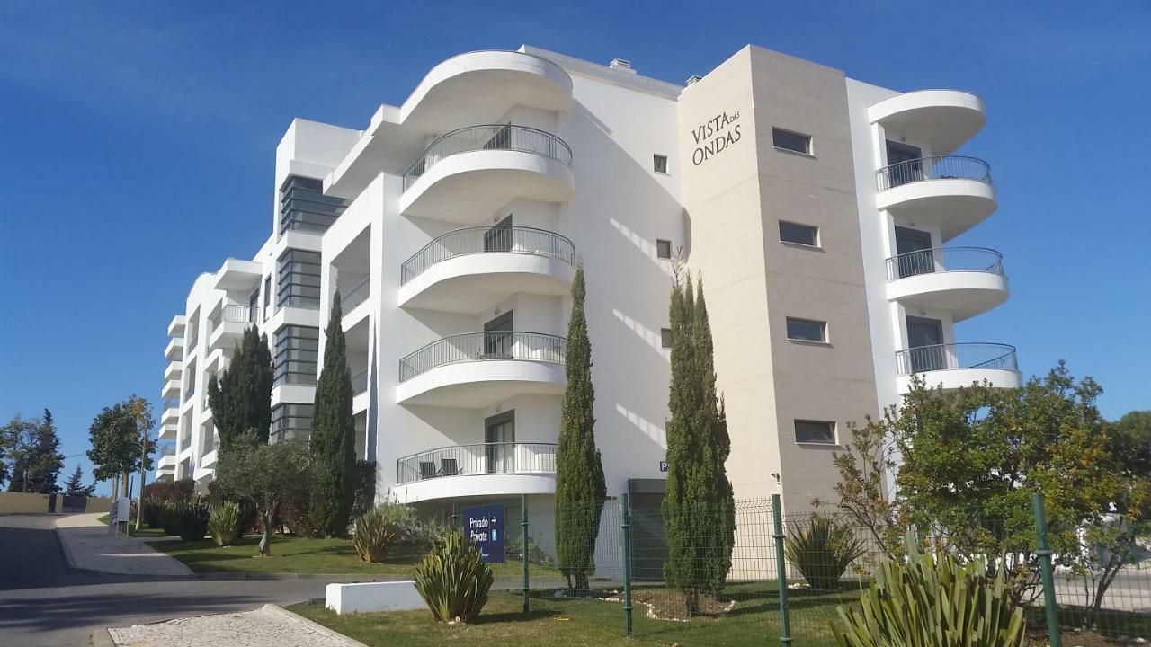 Vista Ondas Olhos De Agua Apartment *