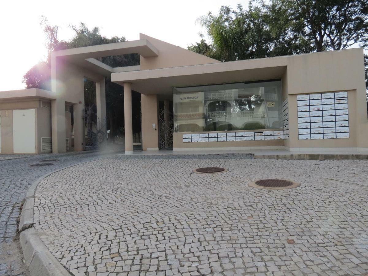 Em Quinta Da Barracuda Apartment Albufeira