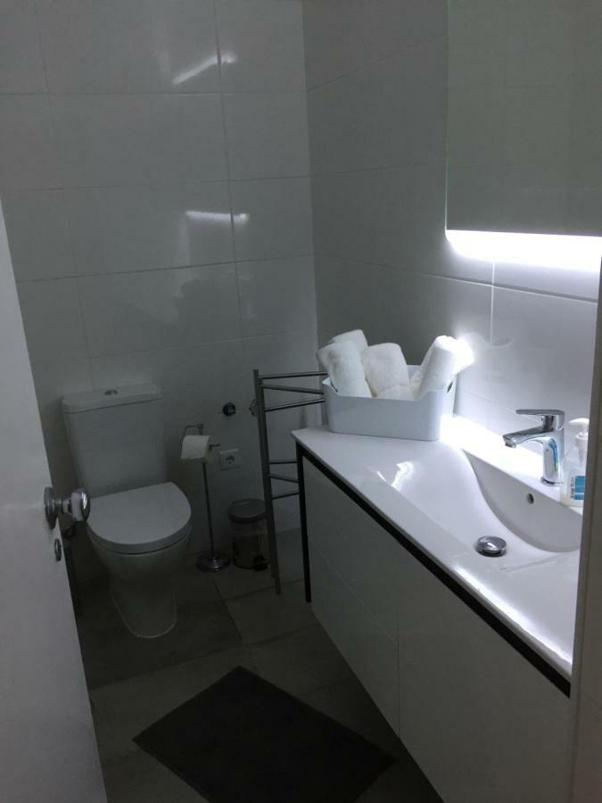 Charmosous Flat