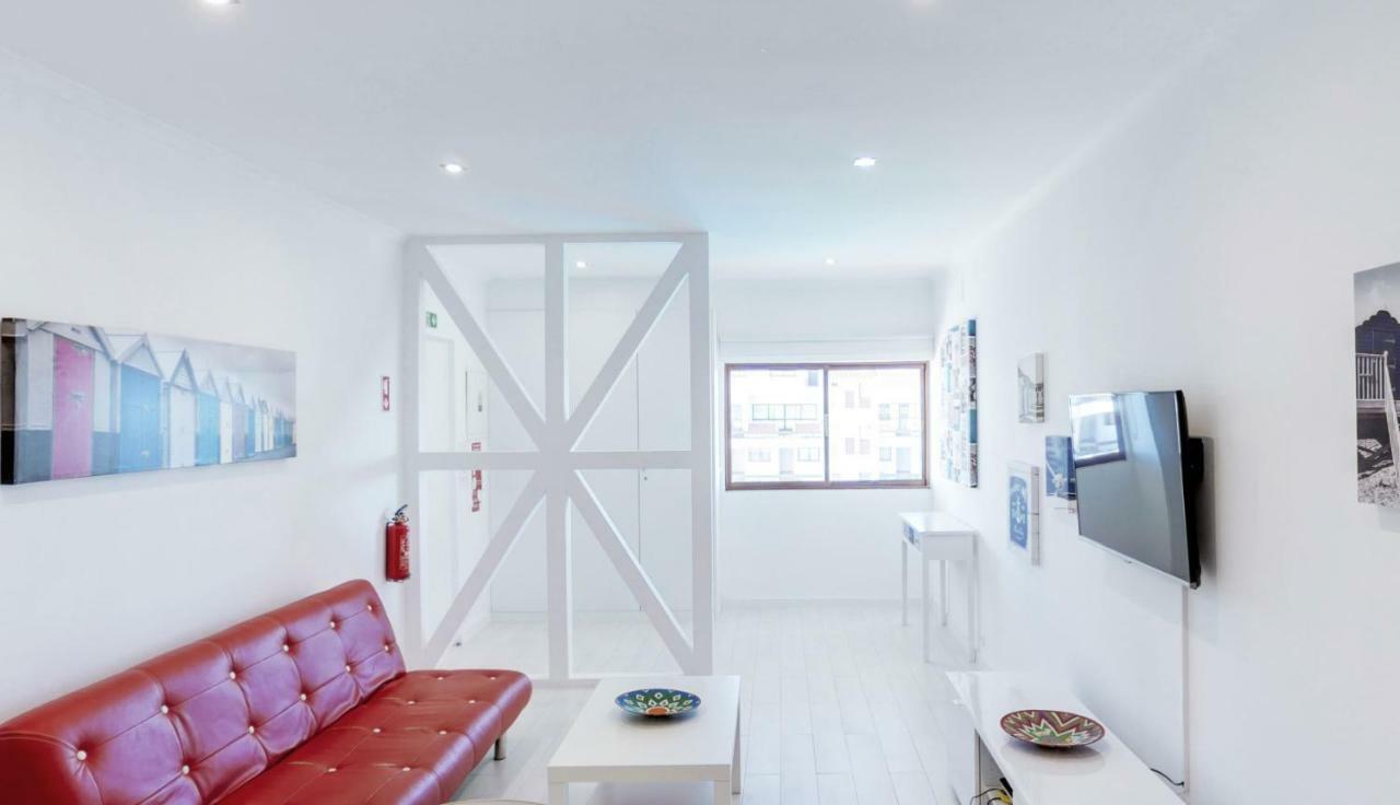 - 303b Apartment *
