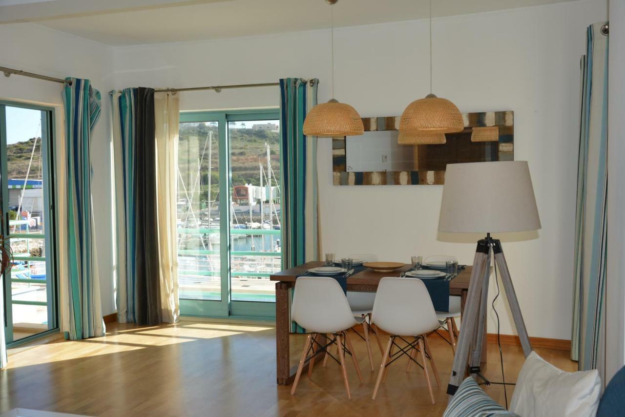 Beautiful In Marina Apartment