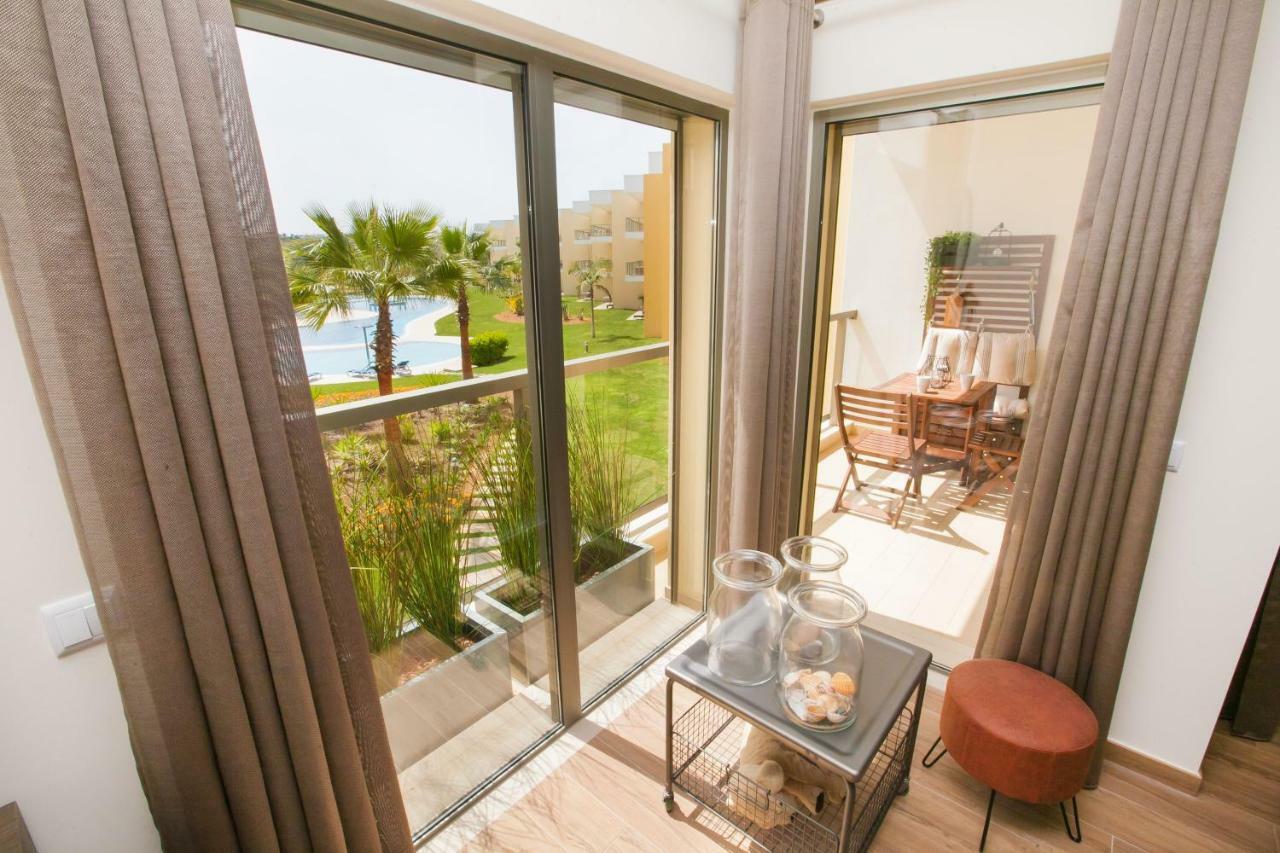 Modern Luxury Near Harbor Of Apartment Albufeira