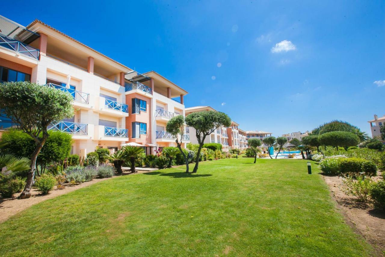 Apartment Fabulous Sunny Pool&garden By Becherish