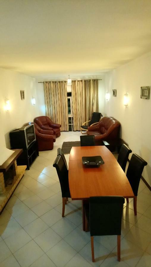 Dunfermline Apartamento *
