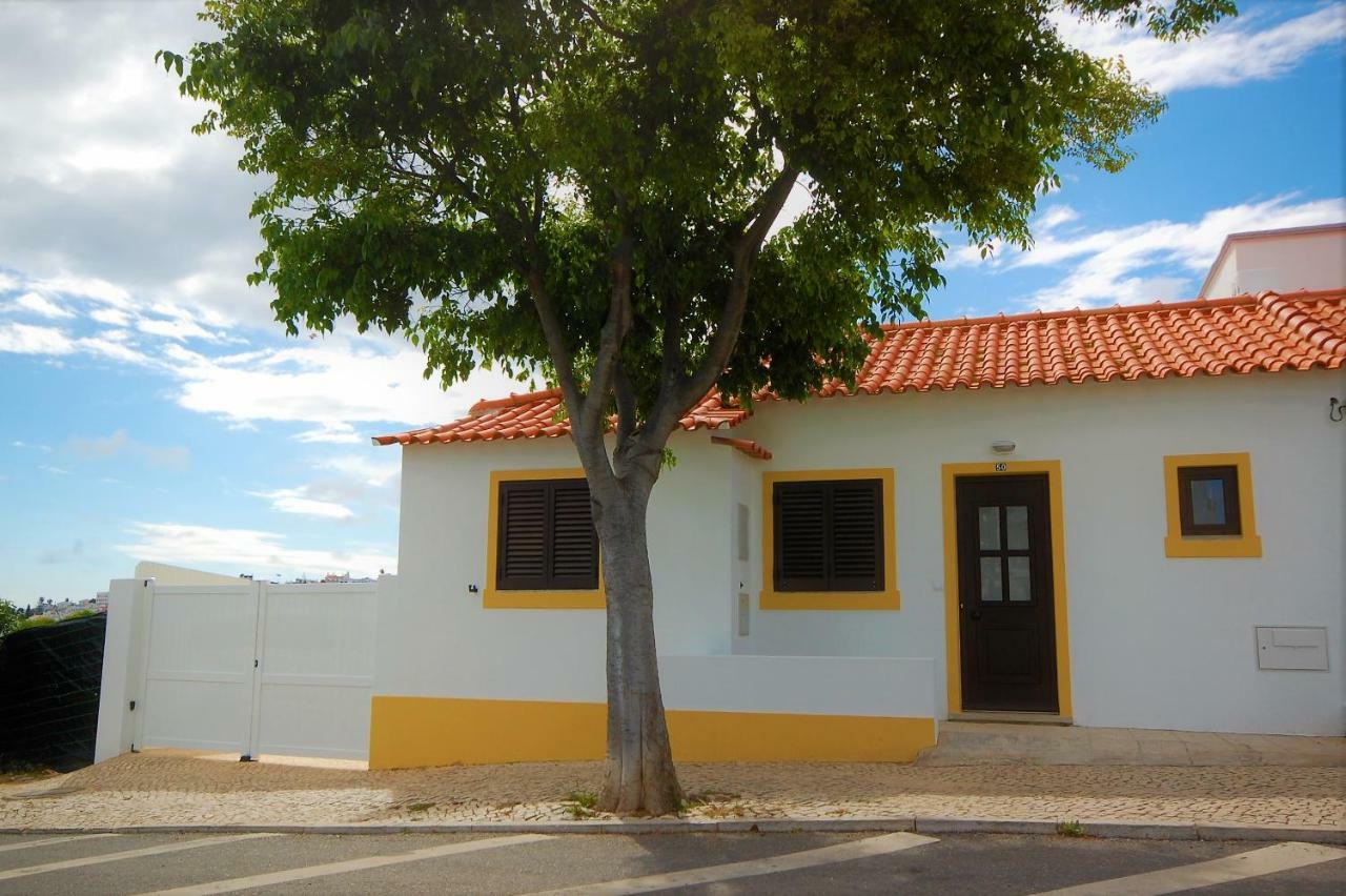 Baltum - Free Private Parking - Wifi - Airco # By Bedzy # Casa de férias Albufeira