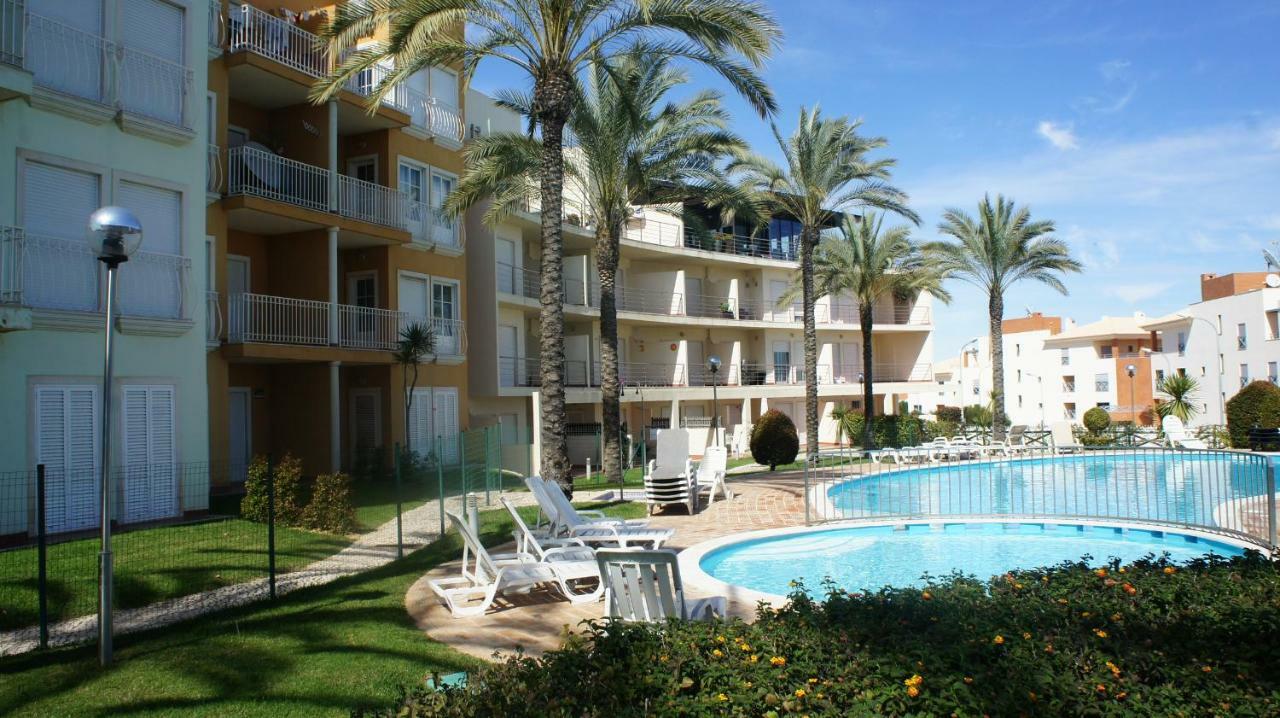 Pool & Garden Oura Flat Holiday home