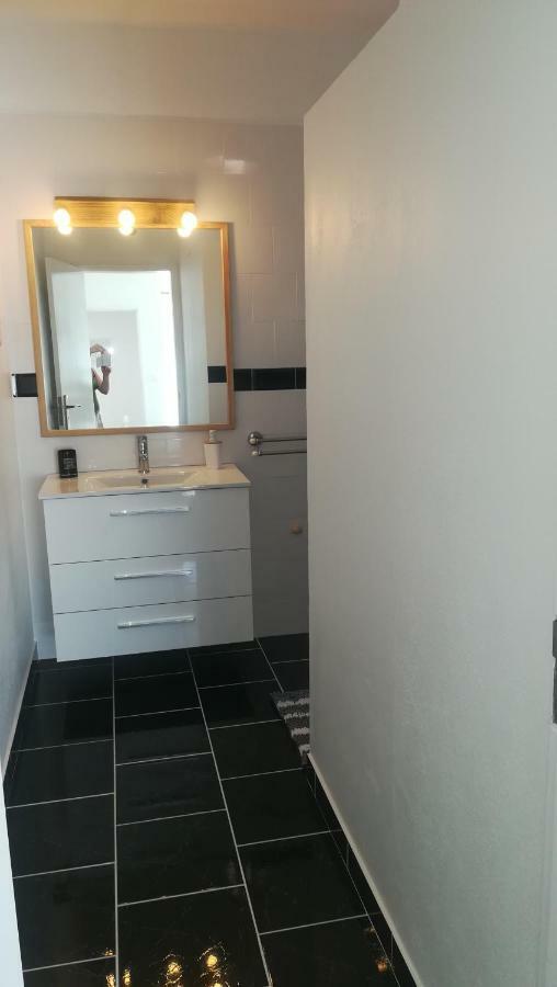 Oura And Bars Apartment *