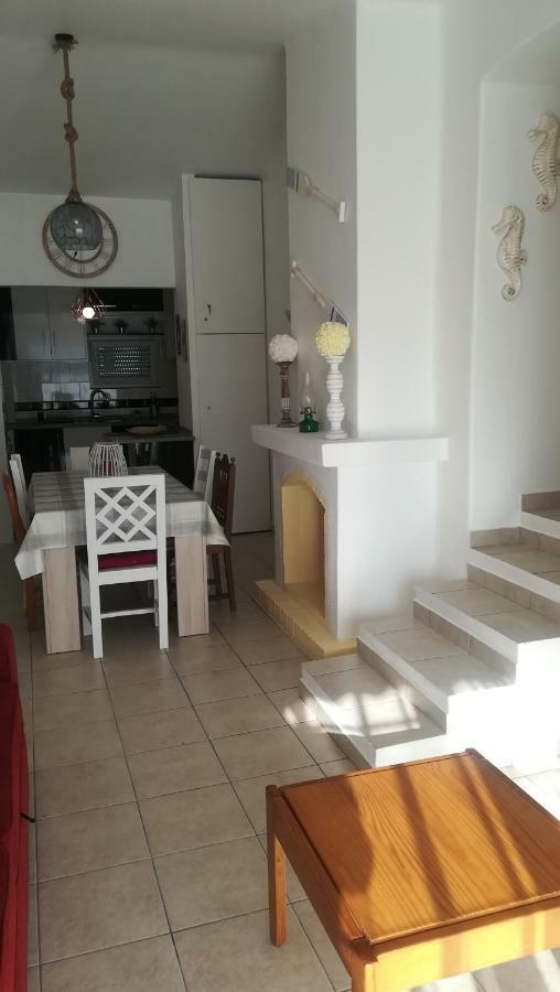 Oura And Bars Apartment