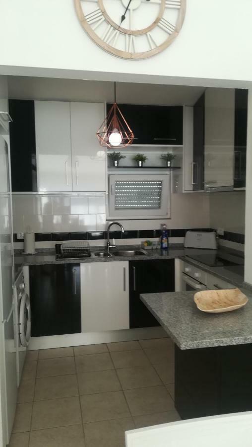 Oura And Bars Apartment