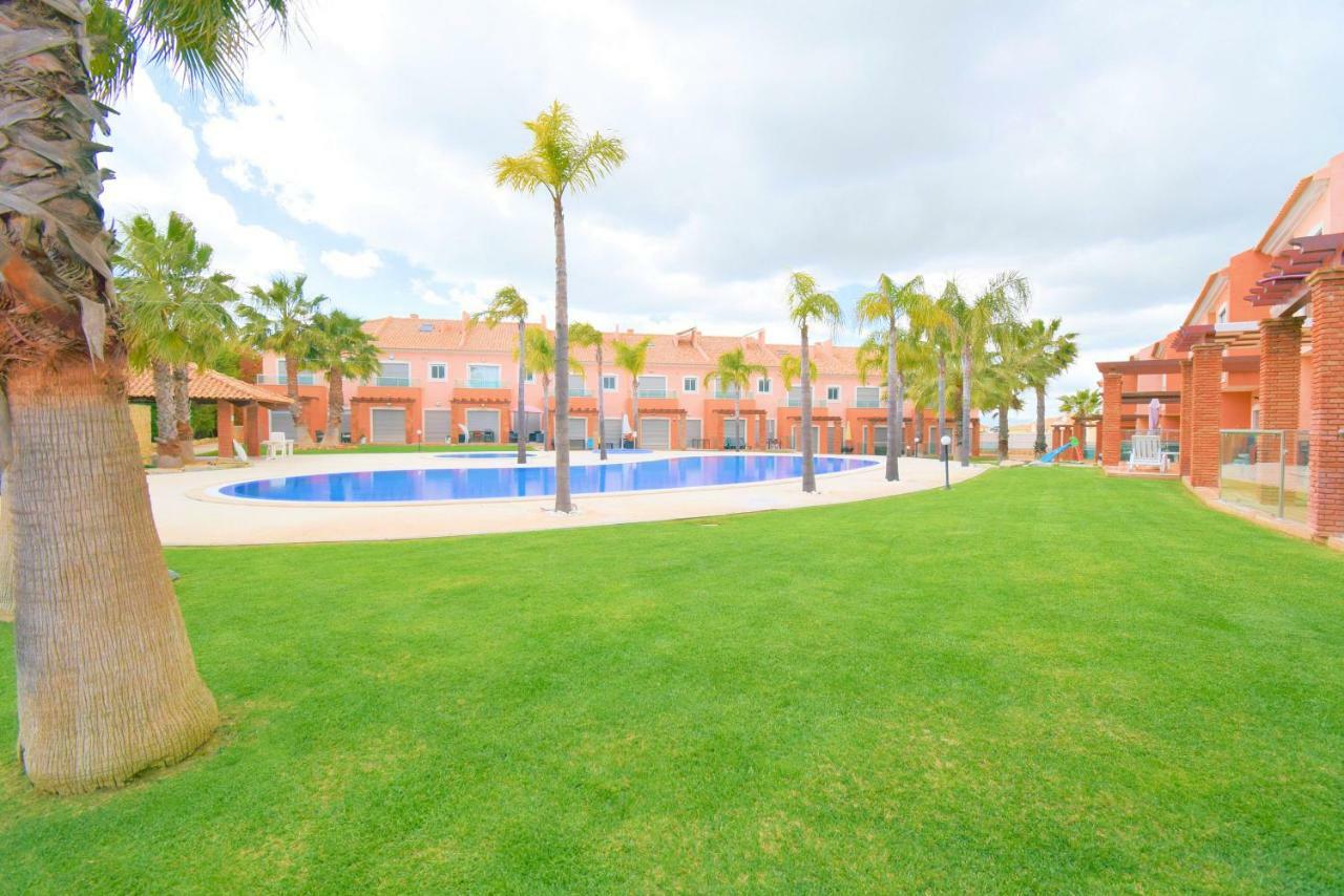 Palm Pousada *