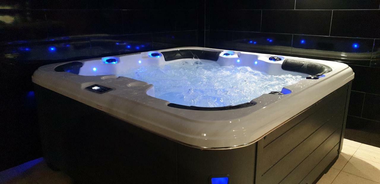 Summertime - Private Jacuzzi And Bikes, 800m