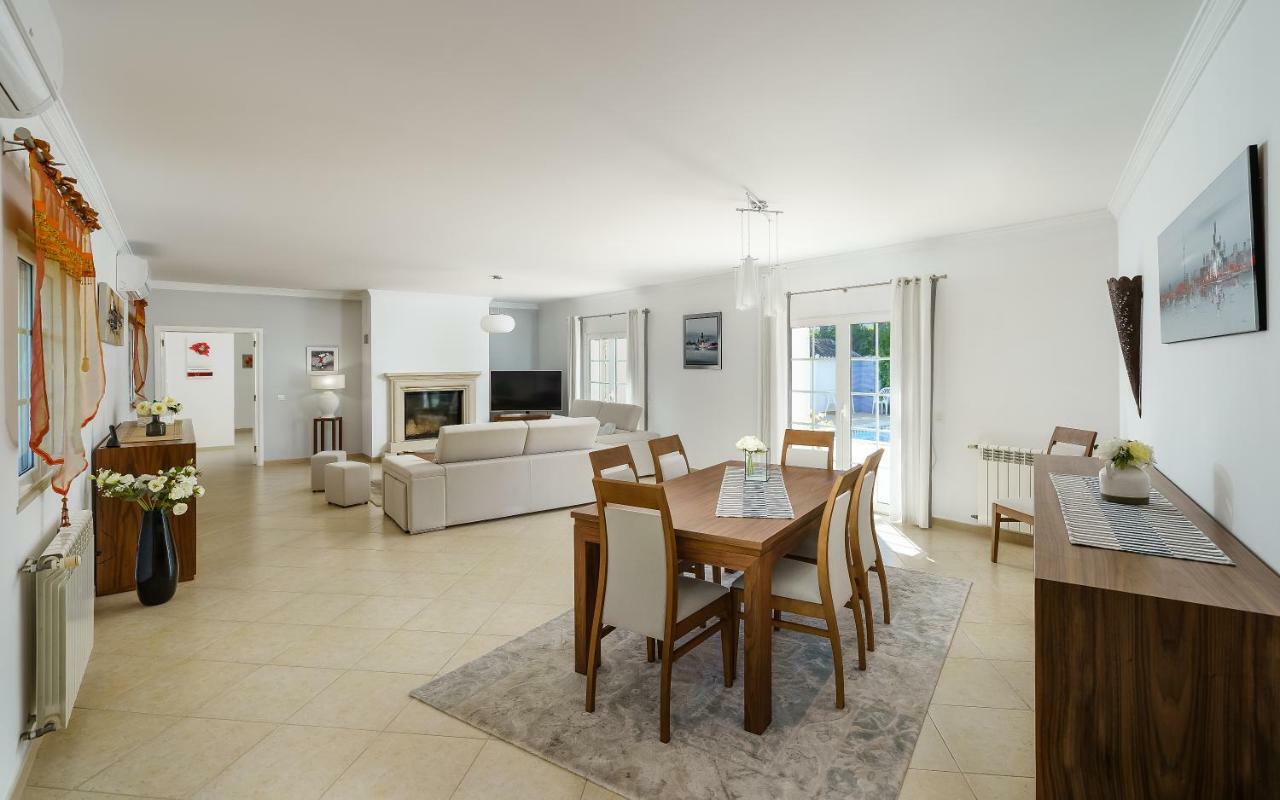 Exclusive Toulouse With Pool In Falesia Algarve Villa