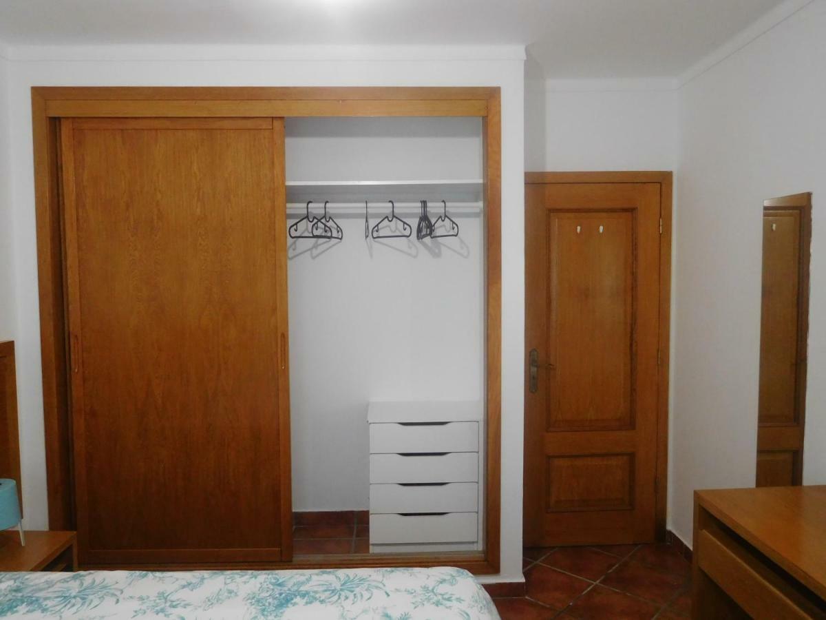 Pool & Beach In Gale Apartamento
