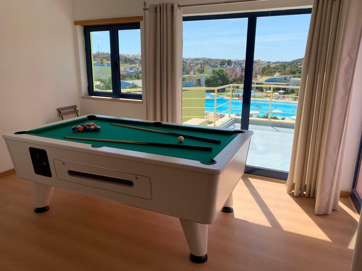 Penthouse 160sqm Wide Terraces Pool View & Private Hot Tub & Parking * Albufeira