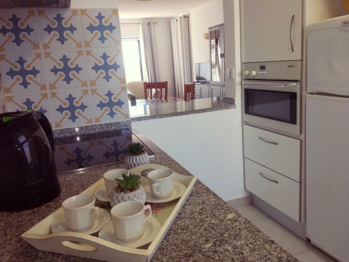 Charming & Modern Poente With Double Pool Apartamento *