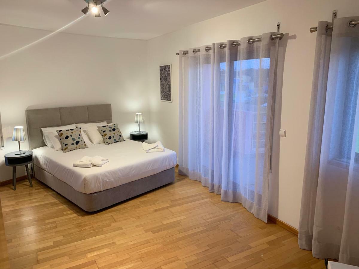 Apartamento Penthouse 160sqm Wide Terraces Pool View & Private Hot Tub & Parking Albufeira