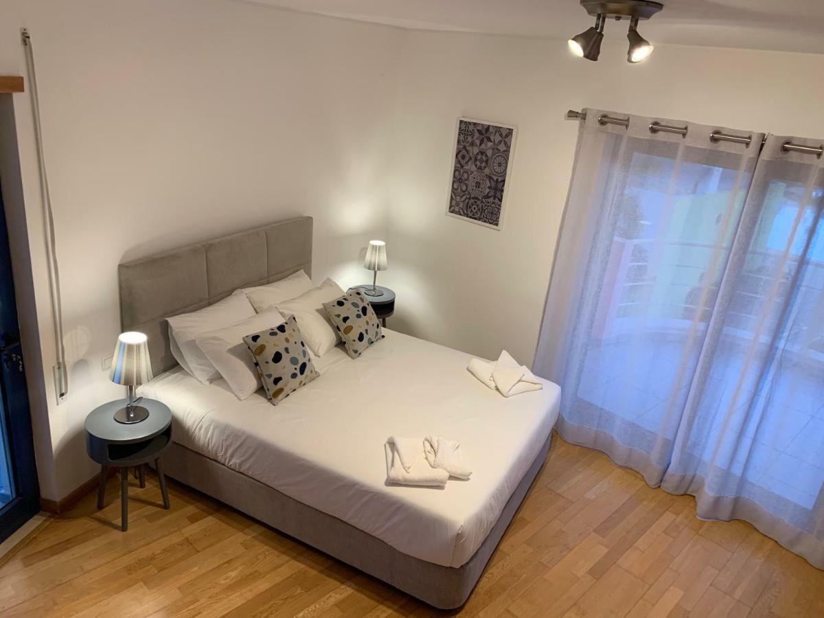 Apartamento Penthouse 160sqm Wide Terraces Pool View & Private Hot Tub & Parking Albufeira