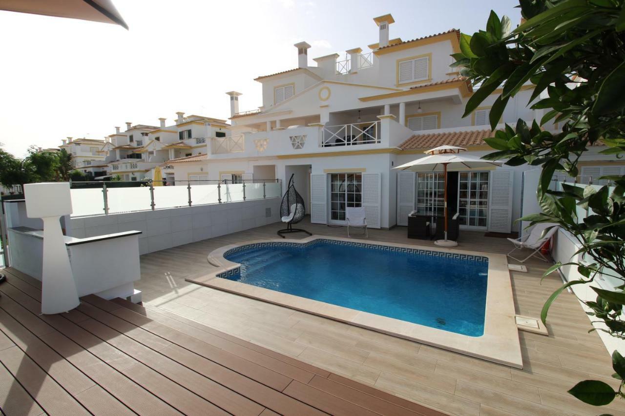 Magnifique Et Spacieuse Avec Piscine Privative *