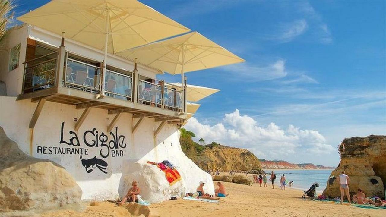 Luxurious T2 Apartment, Olhos Dagua Appartement