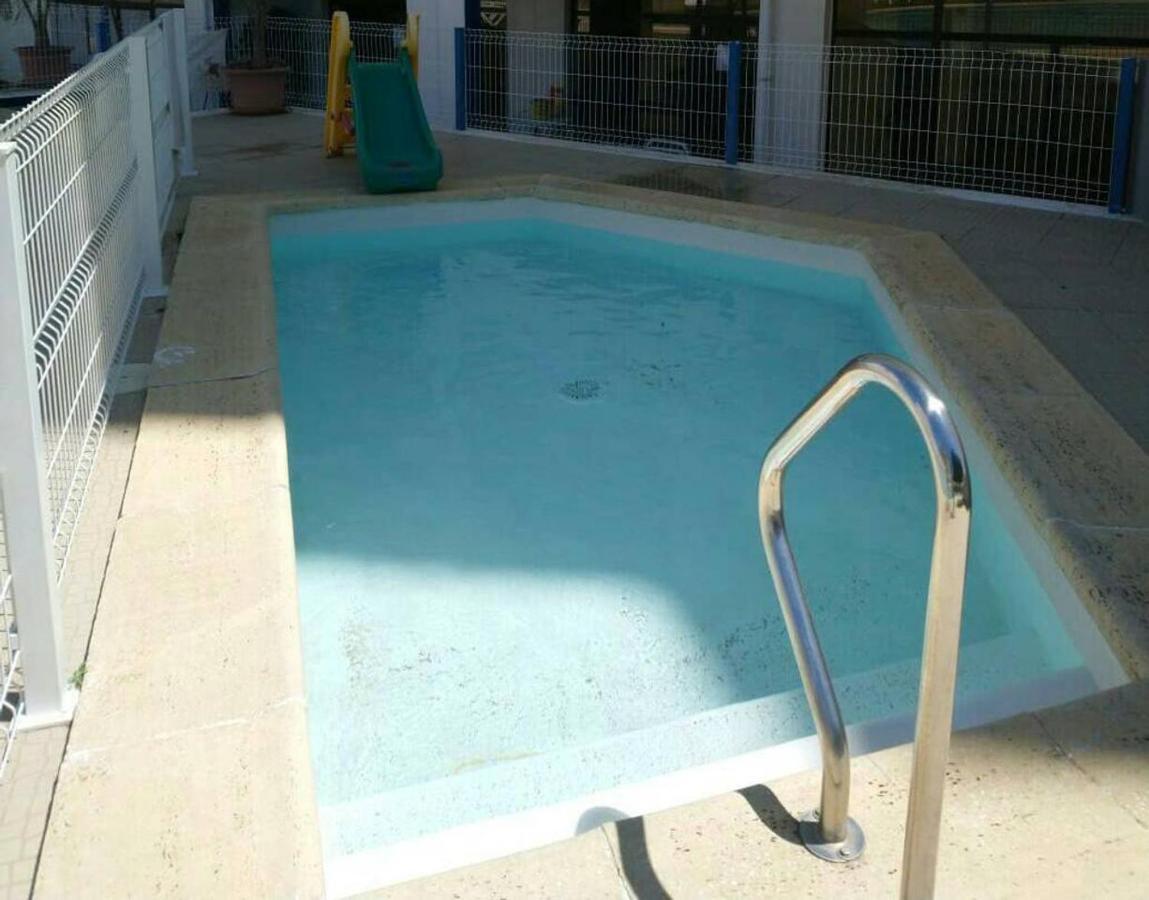 Apartamento T1 Com Piscina, Em Montechoro, Albufeira, Algarve *