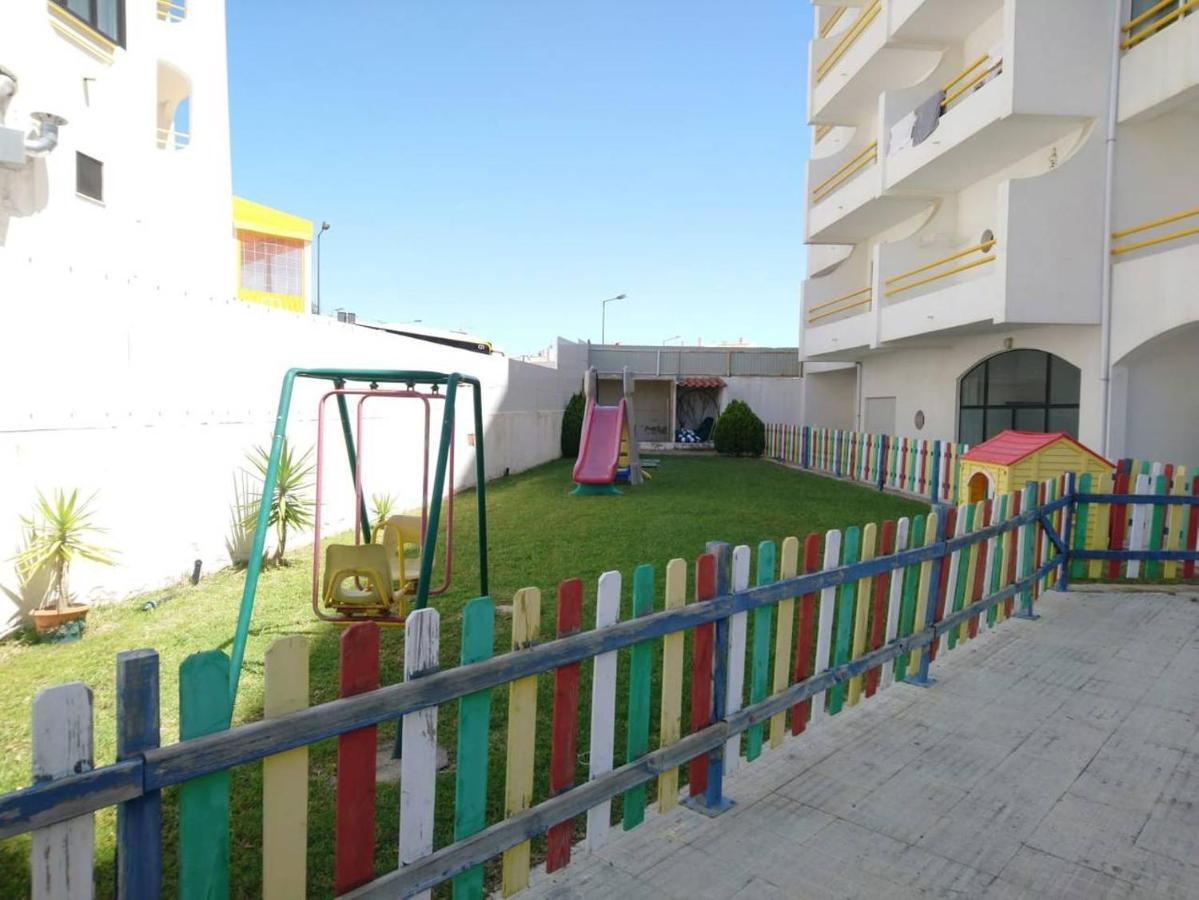Apartamento T1 Com Piscina, Em Montechoro, Albufeira, Algarve