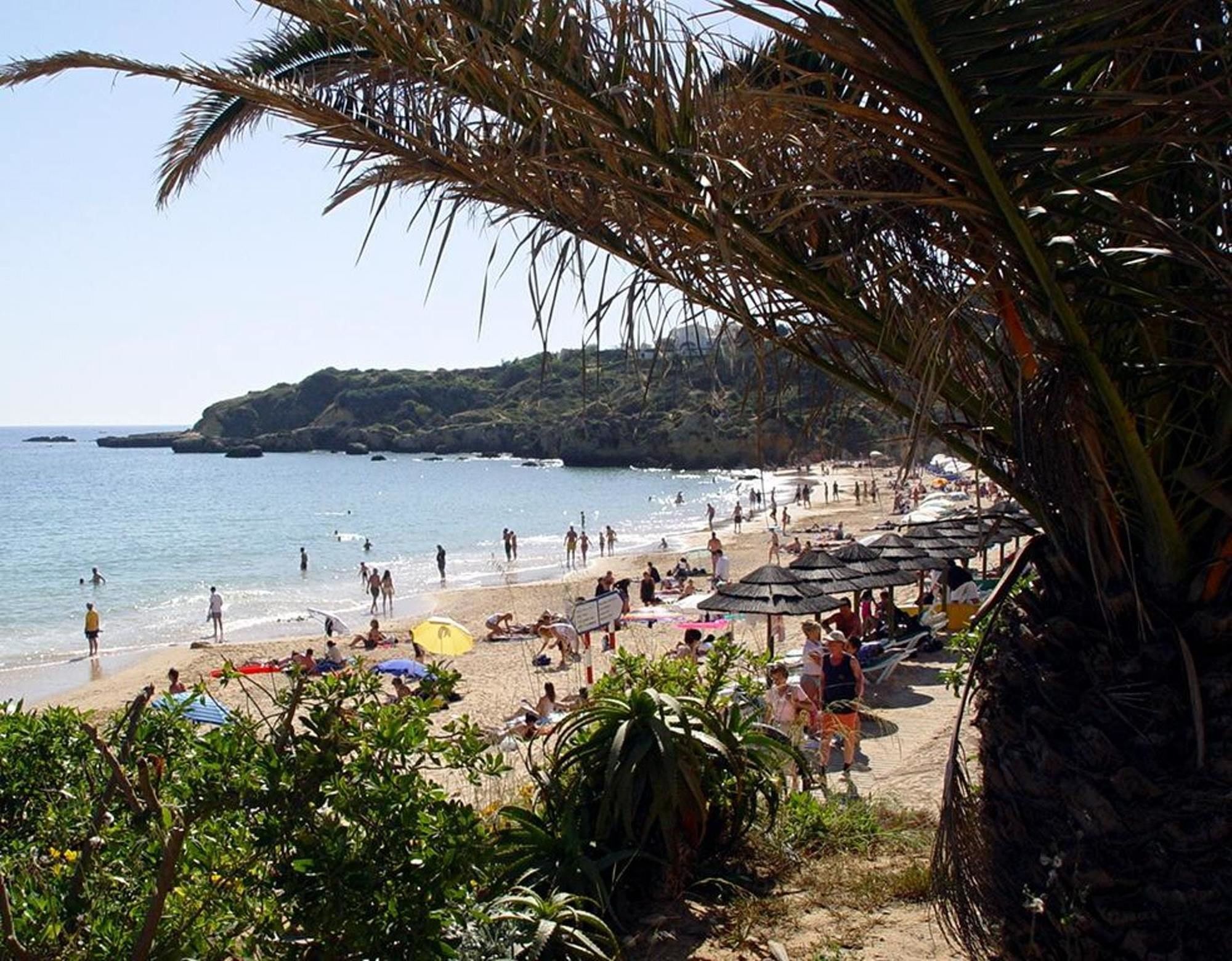 With One Bedroom In Albufeira, With Wonderful Sea View, Pool Apartamento Albufeira