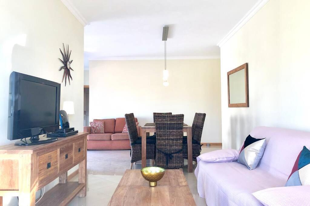 Apartment L Amazing Terrasse With Jacuzzi Encosta Da Orada