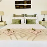 Villa Med - Private Pool, Garden, Sun All Day, Stunning Views