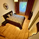 Center Oura Beach Apartment