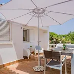 Sea 3Bdr House W/ Patio By Lovelystay