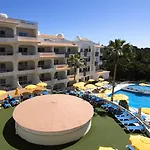 Luna Miramar Club