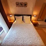Sunhouse Room