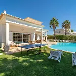 Villa Gale