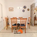 #031 Golden Lavender By Home Holidays