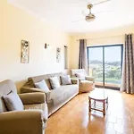 Villa Camila - Ideal Location Ten-Min Walk To Albufeira Marina
