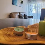 Beach Apartamento - Letra I