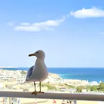 Apartment Les 3 Dauphins In Albufeira
