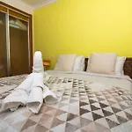 Globe 45 Apartment - Top Location & The Strip Albufeira
