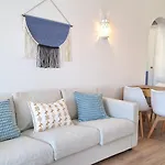 Timi\'S House - Espacoso Apartamento A 350 M Da Praia E Centro Da Cidade Velha
