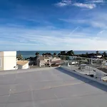 Panoramic N Apartment - Rooftop Pool & Sea View & Bbq