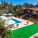 Design Chalet In Albufeira With Private Pool