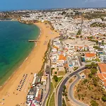 Sea View Central Town 2 Bedroom Apartment