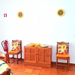 Corte Real O - Sea & Old Town View